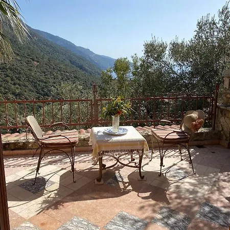 森姆勃拉别墅酒店