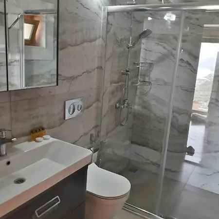 森姆勃拉别墅酒店 3*