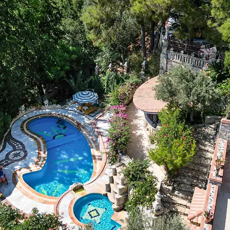 森姆勃拉别墅酒店 3*