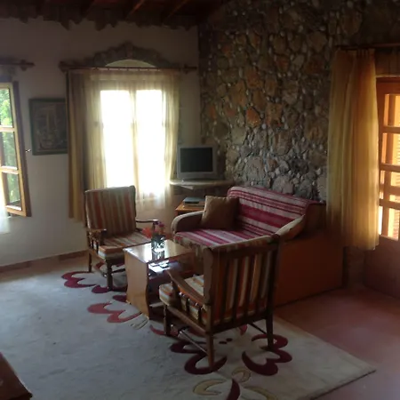 森姆勃拉别墅酒店 酒店