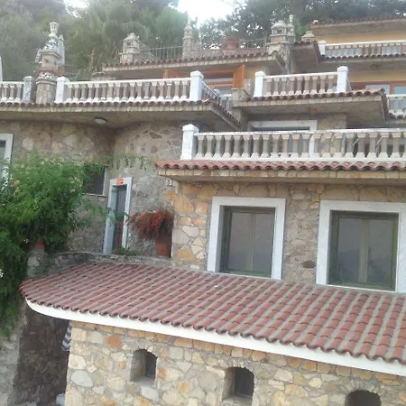 森姆勃拉别墅酒店