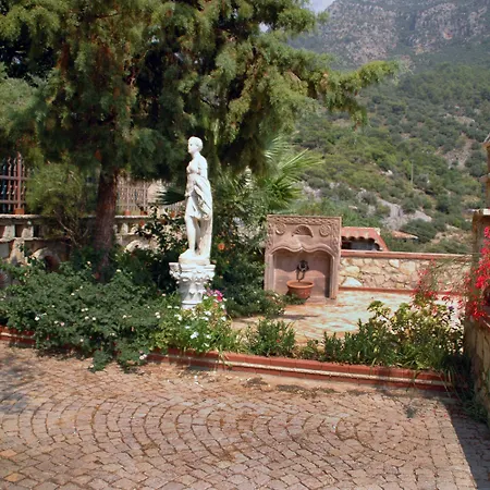 Symbola Олудениз