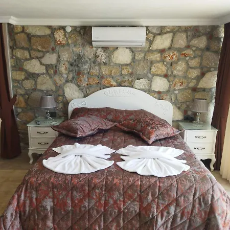 Symbola 4*