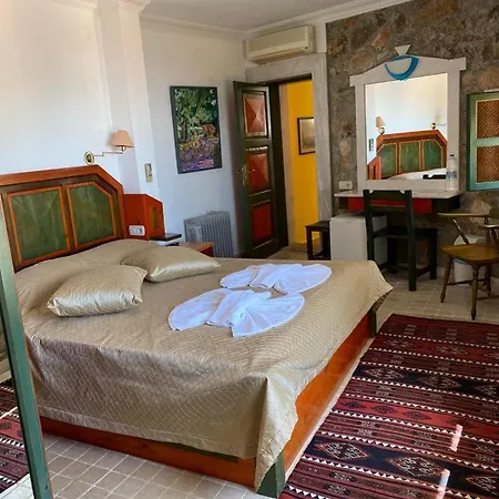 Symbola 4*