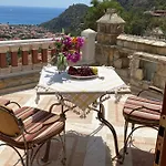 Hotel Symbola 3*