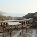Hotel Symbola