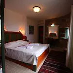 Symbola Hotel 3*