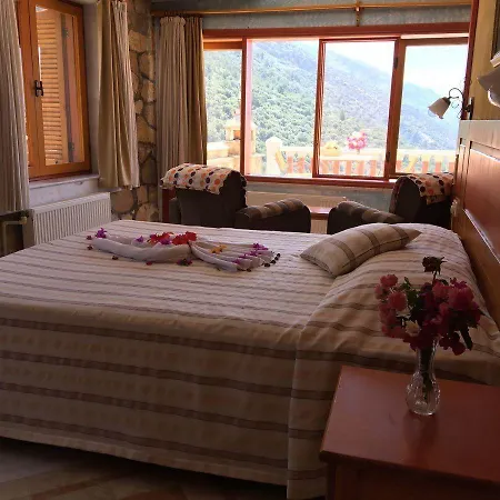 Hotel Symbola 3*